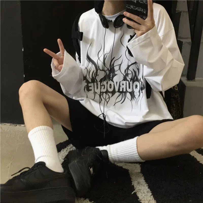 T Shirt for Men Autumn Streetwear Hong Kong Style Men's Clothing Long Sleeve T-Shirt Y2k Vintage Graphic Anime Harajuku Men Tops