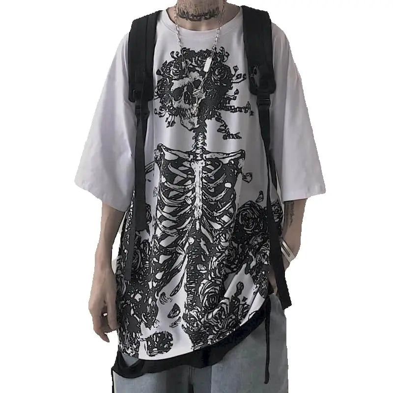 Men T-shirts 2024 Summer Streetwear High Street Gothic Skull T-Shirt Loose Oversized Short-sleeved T shirt Dark Anime Men Y2k Top